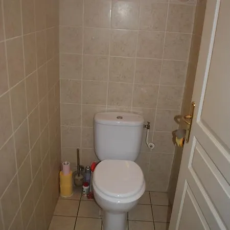 Republique Two Bedrooms דירה