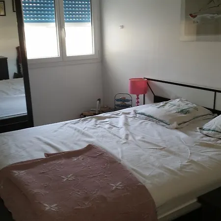 דירה Republique Two Bedrooms קאן