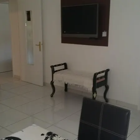 דירה Republique Two Bedrooms קאן